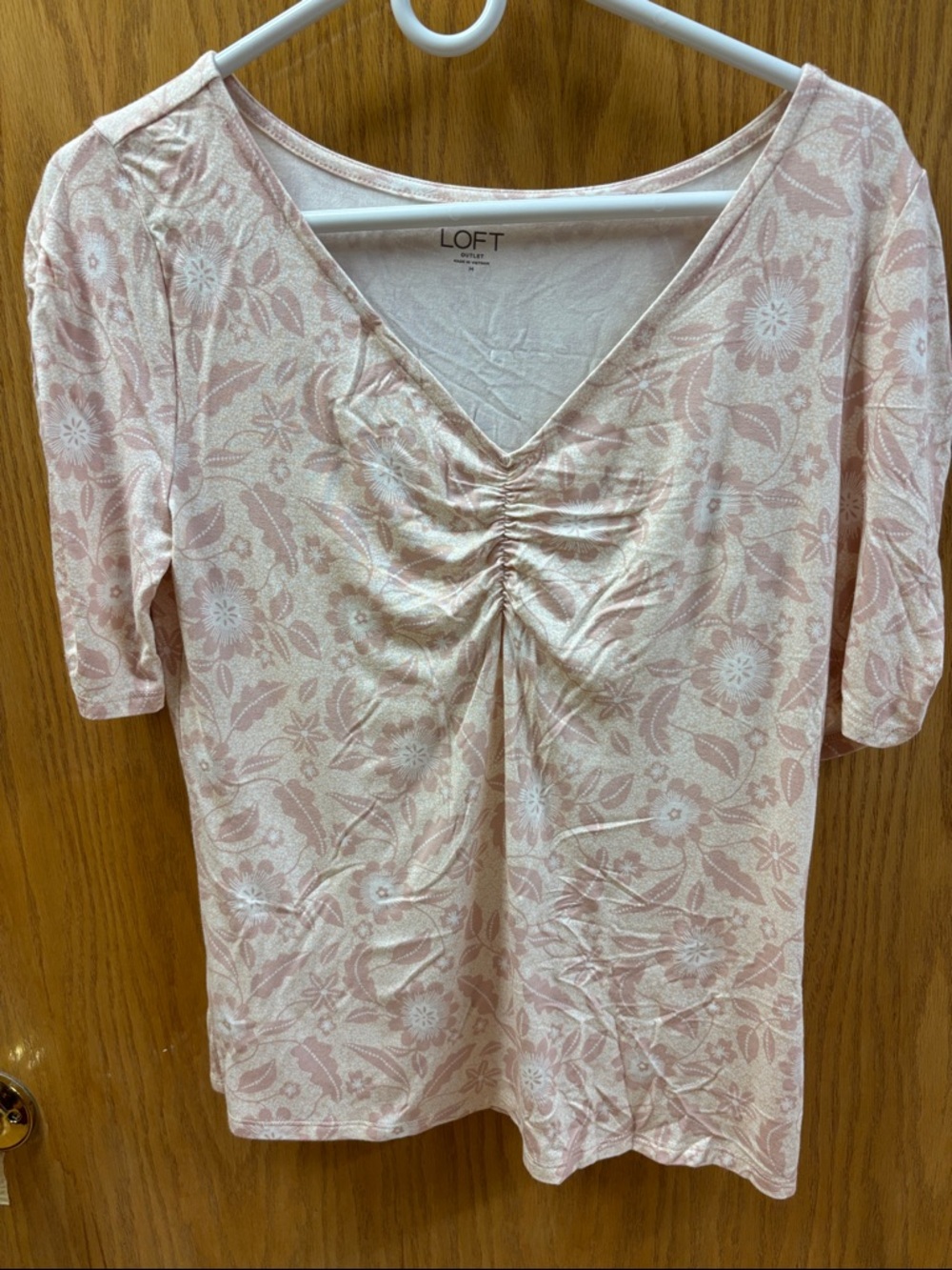 LOFT Dusty Pink Floral V-Neck Ruched Short Sleeve Top
